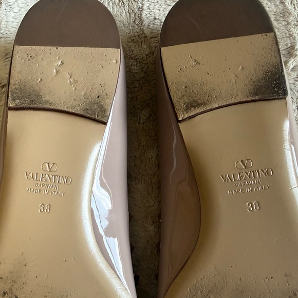 Valentino Garavani Rockstud Pointed Toe Ballerina Flat in Poudre Size 38 US 8 - Picture 12 of 16